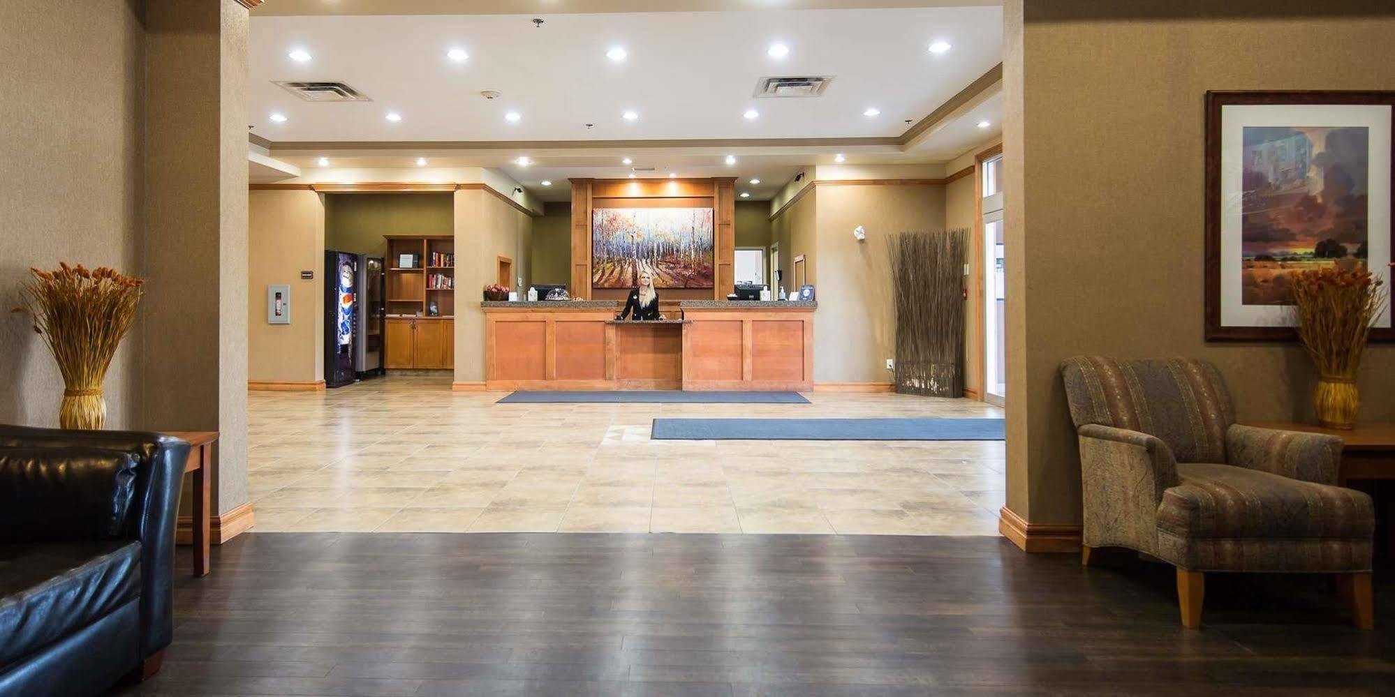 Days Inn & Suites By Wyndham Edmonton Airport Leduc Exterior foto
