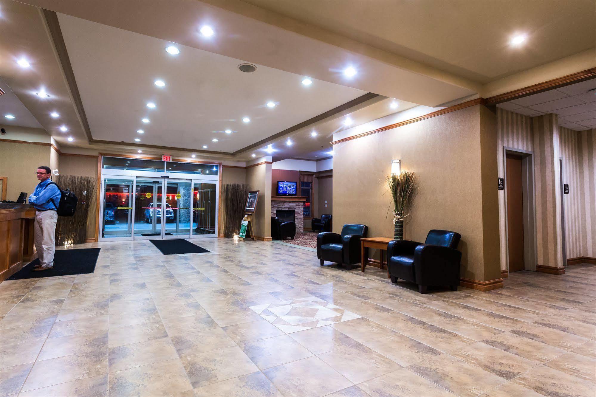 Days Inn & Suites By Wyndham Edmonton Airport Leduc Exterior foto